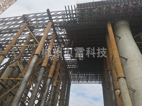 支撐及鋼平臺(tái)8 支撐及鋼平臺(tái)8